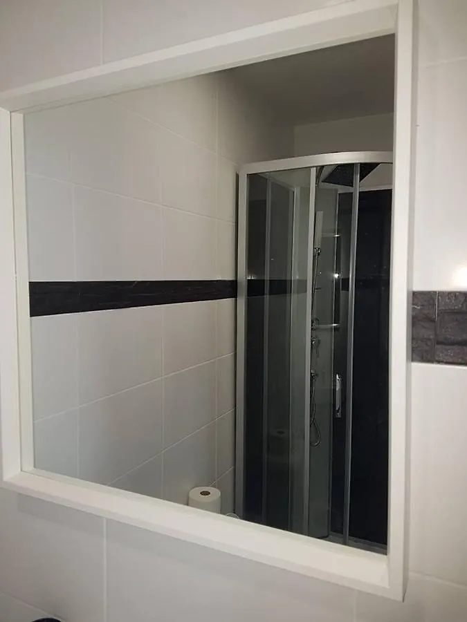 2 Sides Bed & Breakfast Ostend