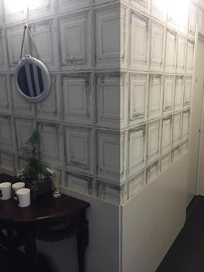 2 Sides Bed & Breakfast Ostend