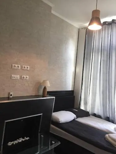 2 Sides Bed & Breakfast Ostend Belgium
